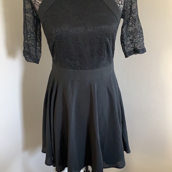 Romeo & Juliet dress lace - Picture 2 of 10